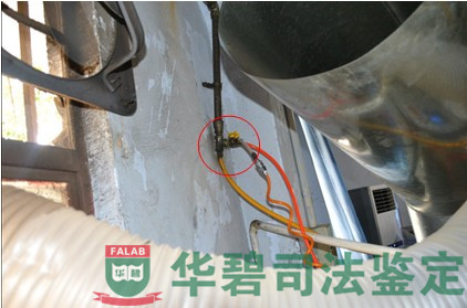 涉案設(shè)備與安卡主機(jī)共用一條壓縮空氣管道連接處